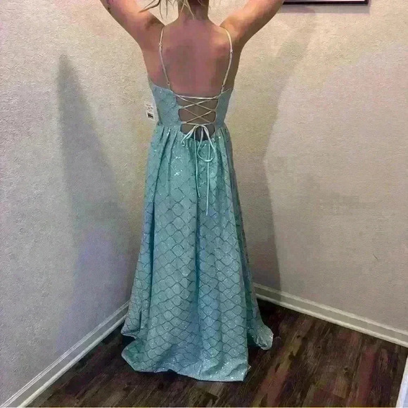 CRYSTAL DOLLS Womens Light Blue Spaghetti Strap Formal Gown Dress size 11 - Picture 3 of 5